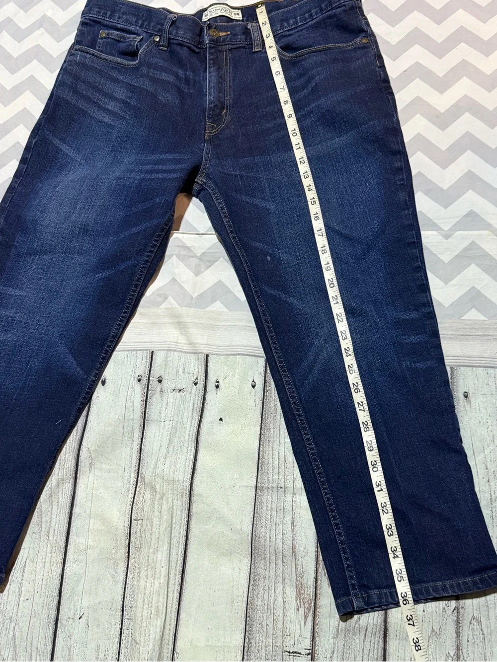 Jos. A. Bank Men's Dark Blue Denim Jeans Tailored Fit size 38W X 29L